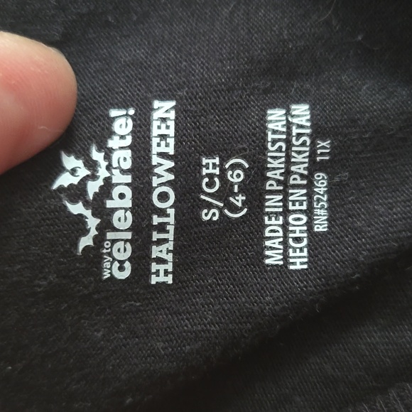 Black Halloween Tshirt - Picture 4 of 6